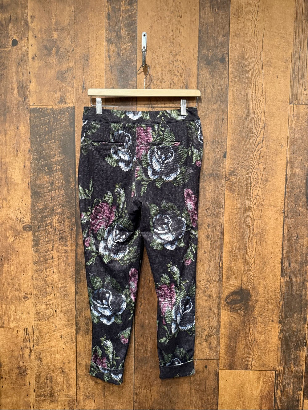Lululemon jet crop slim
Pants garden party smooth size 4 - Picture 2 of 5